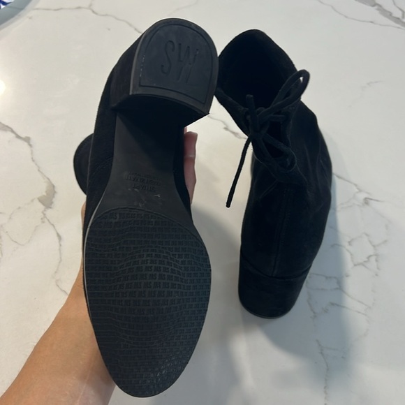 Stuart Weitzman Heeled Black Booties Size 8 - Picture 5 of 11